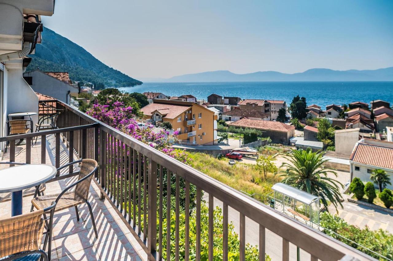 Apartmani Gradac Exterior foto